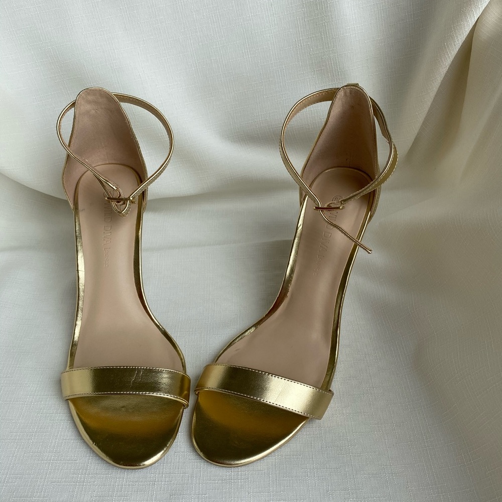 Gold Heels Wild Diva